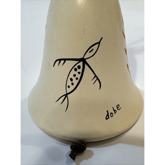 Dobe Arizona clay chime w/hand painted with clapper. - Picture 3 of 9